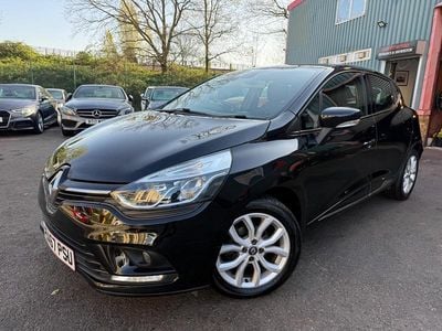 Used Renault Clio IV Dynamique 2017 Black Hatchback
