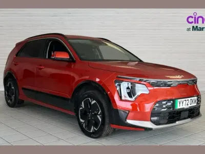 Usado Kia e-Niro 150 kW (204 HP) 2023 Laranja SUV