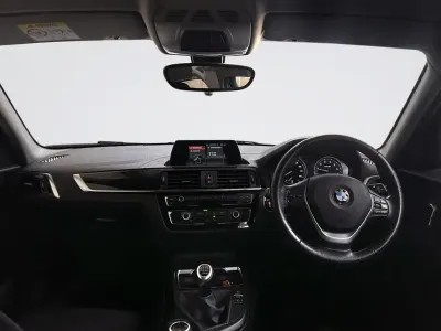 Used BMW 118 Sport Line 136 HP (100 kW) 2018 White Hatchback