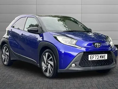 Used Toyota Aygo X 72 HP (52 kW) 2023 Juniper blue with black SUV