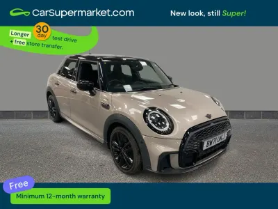 Begagnad Mini Cooper Comfort 2021 Grå Halvkombi