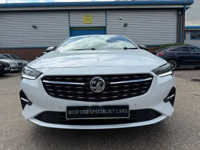 Used Vauxhall Insignia SRi 121 HP (88 kW) 2022 White Hatchback