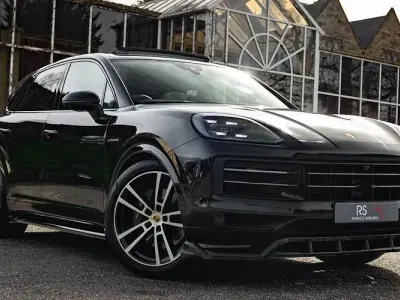 Usado Porsche Cayenne 470 HP (345 kW) 2025 SUV