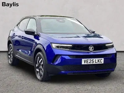 Second-hand Vauxhall Mokka 130 CP (95 kW) 2025 Albastru SUV