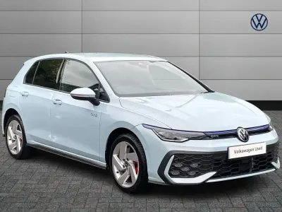 Used VW Golf VIII GTE 267 HP (196 kW) 2025 Blue Hatchback