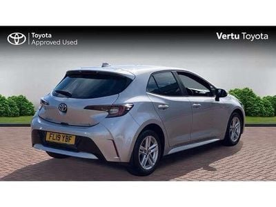 Used Toyota Corolla 122 HP (89 kW) 2019 Silver Hatchback