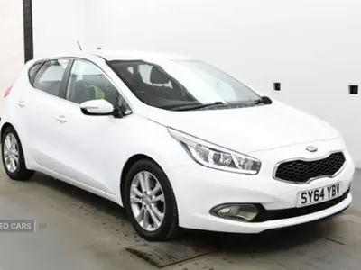 Używany Kia Ceed 128 KM (94 kW) 2014 Biały Hatchback