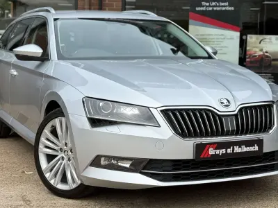 Used Skoda Superb SE L Executive 190 HP (139 kW) 2016 Silver Estate