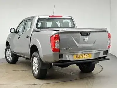Used Nissan Navara Acenta 190 HP (139 kW) 2021 Grey Pickup