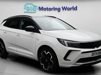 Used Vauxhall Grandland X Ultimate 131 HP (96 kW) 2024 White SUV