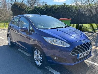 Usado Ford Fiesta Zetec 2015 Azul Citadino