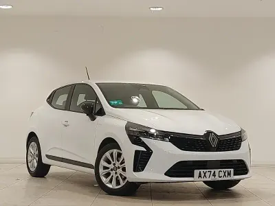 Used Renault Clio Evolution 90 HP (66 kW) 2024 White Hatchback