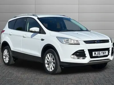 Used Ford Kuga Titanium 182 HP (133 kW) 2016 White SUV