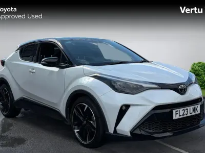 Used Toyota C-HR Sport 122 HP (89 kW) 2023 Platinum white pearl bitone (pearlescent paint) SUV