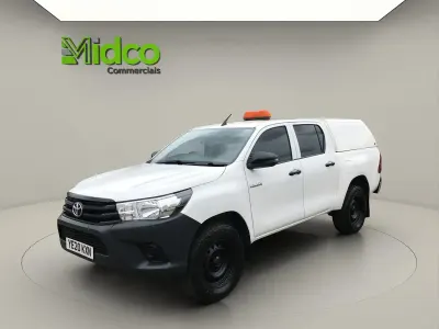 Used Toyota HiLux Active 150 HP (110 kW) 2020 White Pickup