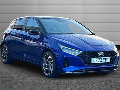 Used Hyundai i20 Ultimate 100 HP (73 kW) 2023 Intense blue with phantom black roof Hatchback