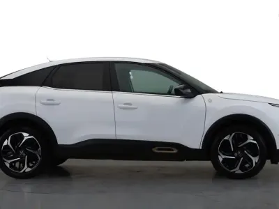 Used Citroën C4 PureTech 2022 White Coupe