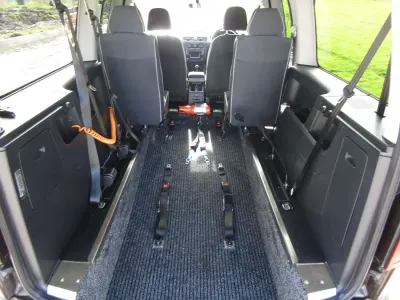 Begagnad VW Caddy Life 122 HK (89 kW) 2020 Brun Minibuss