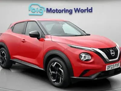 Used Nissan Juke N-Connecta 114 HP (83 kW) 2023 Red SUV