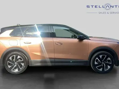 Used Vauxhall Grandland X Ultimate 143 HP (105 kW) 2025 Yellow SUV