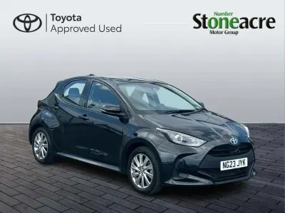 Used Toyota Yaris 113 HP (83 kW) 2023 Black Hatchback