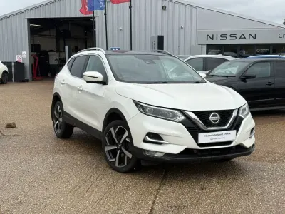 Used Nissan Qashqai Tekna 2020 Storm white SUV