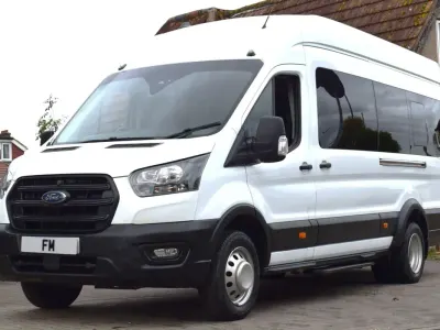 Usado Ford Transit S 130 HP (95 kW) 2022 Branco