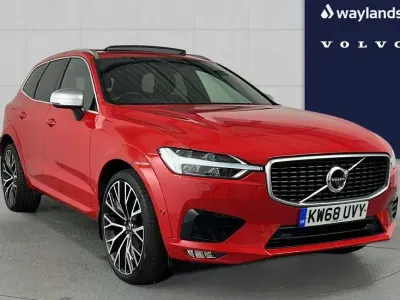 Begagnad Volvo XC60 R-Design Pro 247 HK (181 kW) 2019 Röd SUV