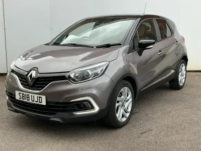 Used Renault Captur Iconic 90 HP (66 kW) 2018 Grey/black SUV
