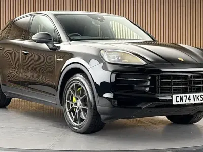 Used Porsche Cayenne 470 HP (345 kW) 2024 Black SUV