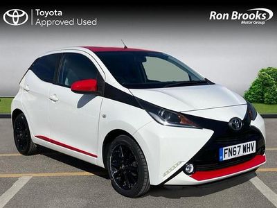 Used Toyota Aygo x-press 69 HP (50 kW) 2017 White Hatchback
