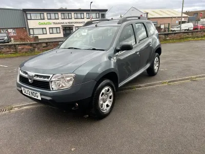 Begagnad Dacia Duster Ambiance 110 HK (80 kW) 2013 Grå SUV