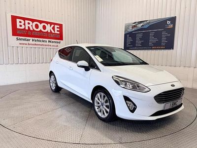 Used Ford Fiesta Titanium 100 HP (73 kW) 2018 White Hatchback