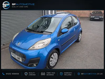 Używany Peugeot 107 Active 68 KM (50 kW) 2014 Niebieski Hatchback
