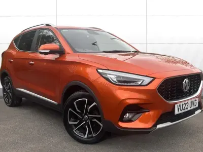 Usado MG ZS Exclusive 111 CV (81 kW) 2023 Naranja SUV