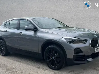 Begagnad BMW X2 Sport Line 178 HK (130 kW) 2023 Grå SUV