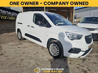 White Used 2022 Vauxhall Combo Sportive MPV | £11,495 (Fair price)