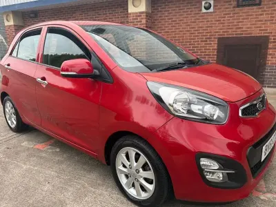 Used Kia Picanto 85 HP (62 kW) 2011 Red Hatchback