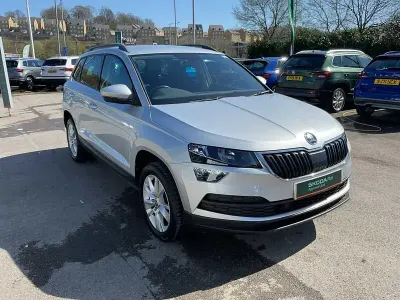 Używany Skoda Karoq SE Technology 150 KM (110 kW) 2022 Srebrny SUV