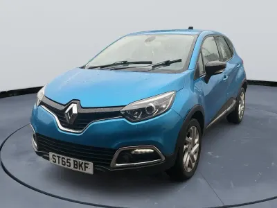 Usado Renault Captur Dynamique 90 CV (66 kW) 2015 Azul SUV