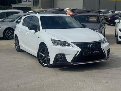 Lexus CT200h