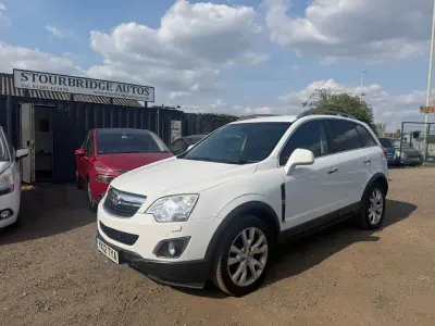 Used Vauxhall Antara 163 HP (119 kW) 2012 White SUV