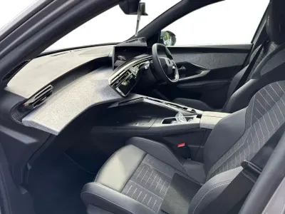 Używany Peugeot e-3008