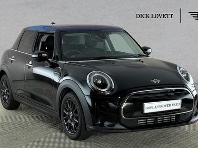 Begagnad Mini Cooper Classic 134 HK (98 kW) 2023 Svart Halvkombi