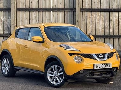 Used Nissan Juke Acenta 110 HP (80 kW) 2016 Yellow SUV
