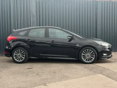 Used Ford Focus ST-Line 140 HP (102 kW) 2017 Black Hatchback
