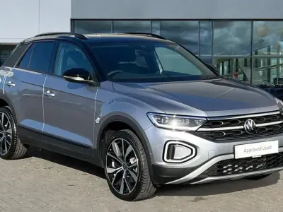 Ny VW T-Roc Design 150 HK (110 kW) 2026 Svart SUV