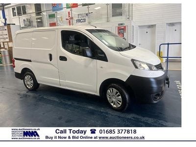 Used Nissan NV200 Acenta 90 HP (66 kW) 2016 White MPV