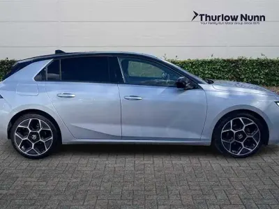 Gebraucht Vauxhall Astra Ultimate 130 PS (95 kW) 2024 Grau Kleinwagen