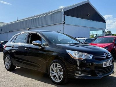 Używany Citroën C4 SELECTION 120 KM (88 kW) 2013 Czarny Hatchback